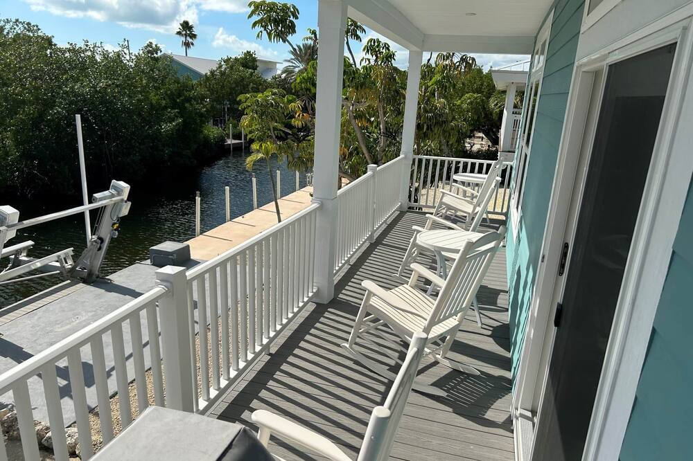 Photo of Outdoor in Breezeswept Beach Estates