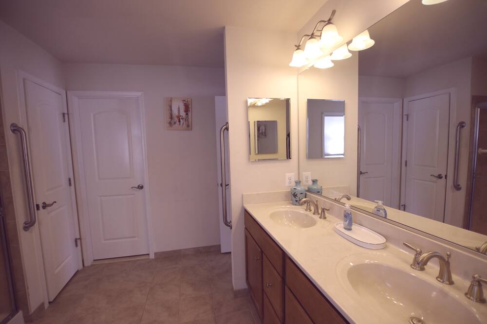 Photo of Bathroom in Springfield