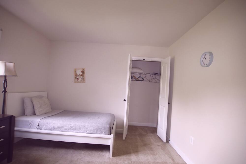Photo of Bedroom in Springfield