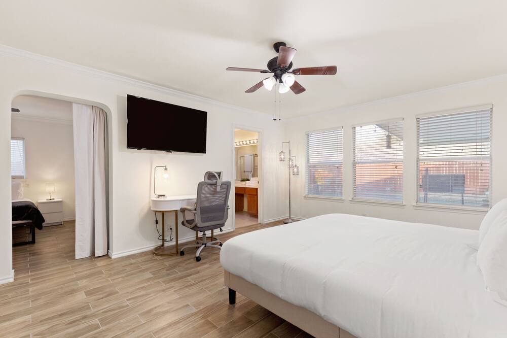 Photo of Bedroom in North San Antonio - SAT