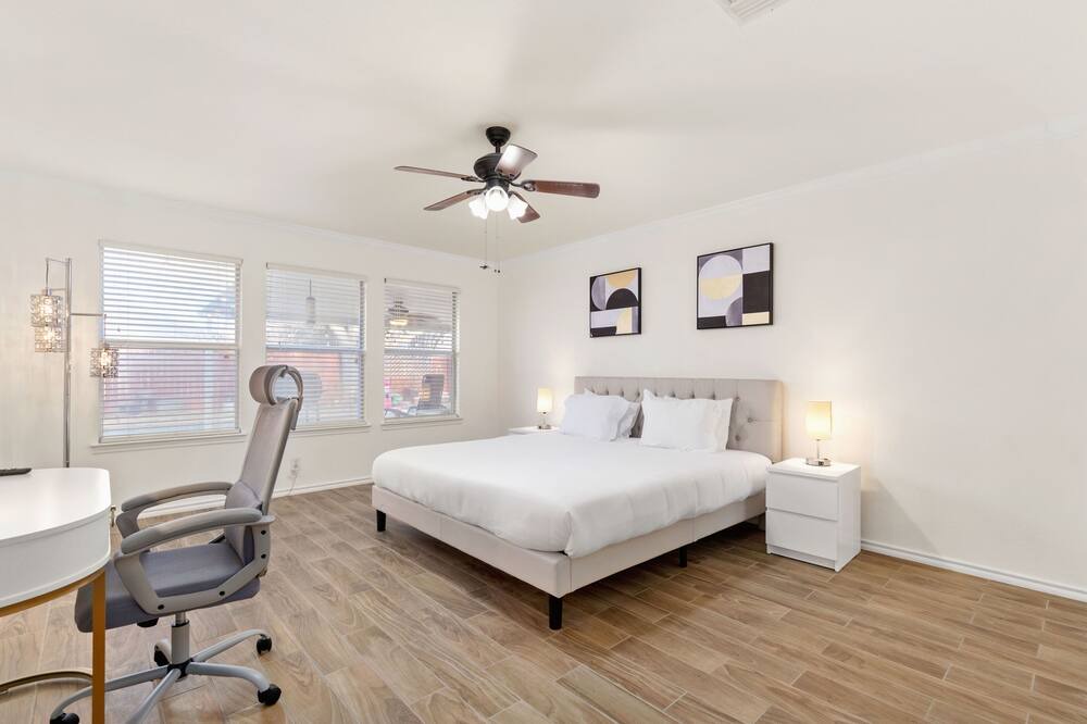 Photo of Bedroom in North San Antonio - SAT