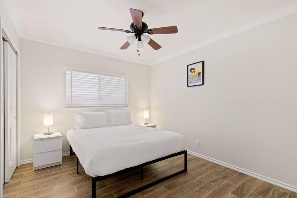 Photo of Bedroom in North San Antonio - SAT