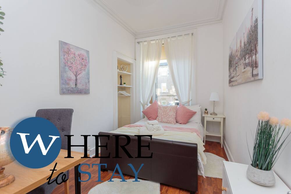 Photo of Bedroom in Leith