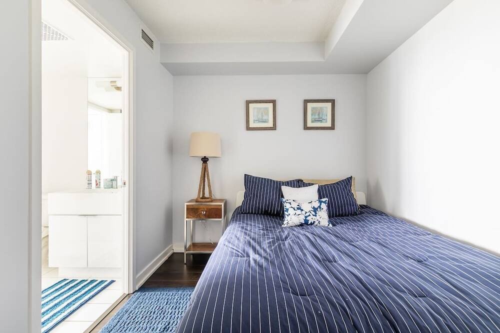 Photo of Bedroom in De Lorimier