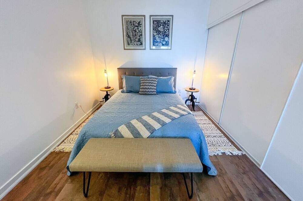 Photo of Bedroom in De Lorimier