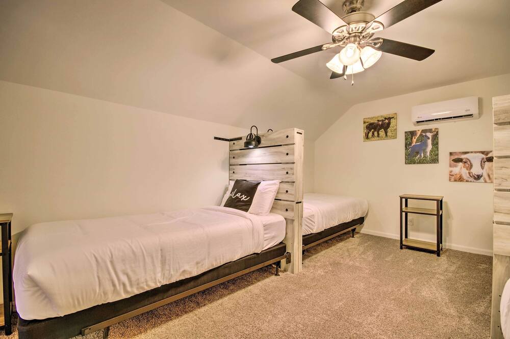 Photo of Bedroom in Rolla
