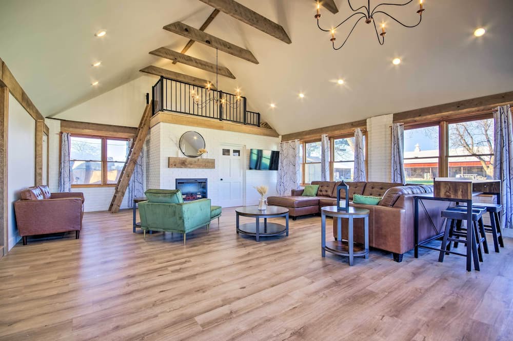 Photo of Livingroom in Rolla