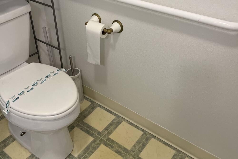 Photo of Bathroom in Monmouth