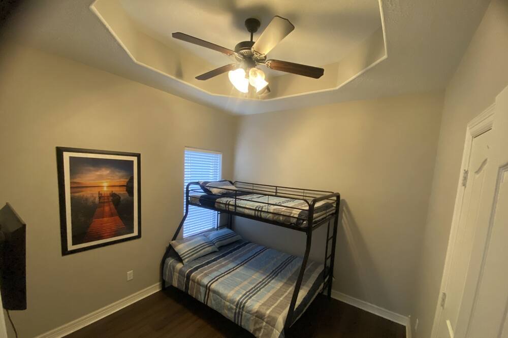 Photo of Bedroom in Seven Coves