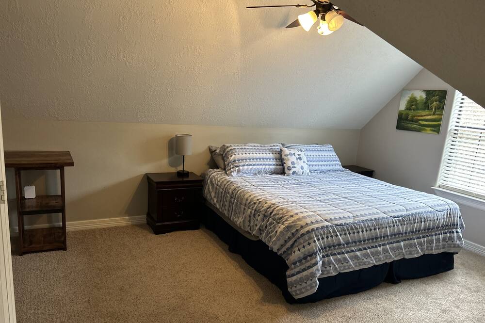 Photo of Bedroom in Seven Coves