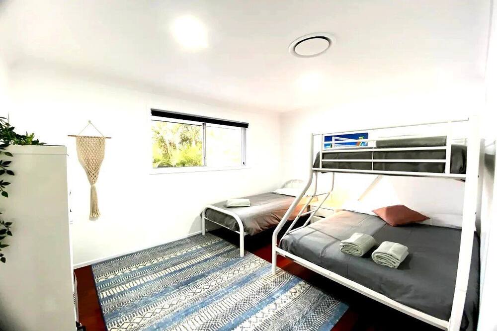 Photo of Bedroom in Broadbeach