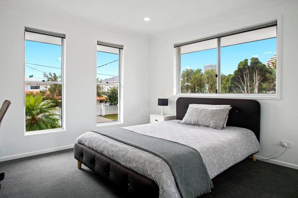 Photo of Bedroom in Broadbeach