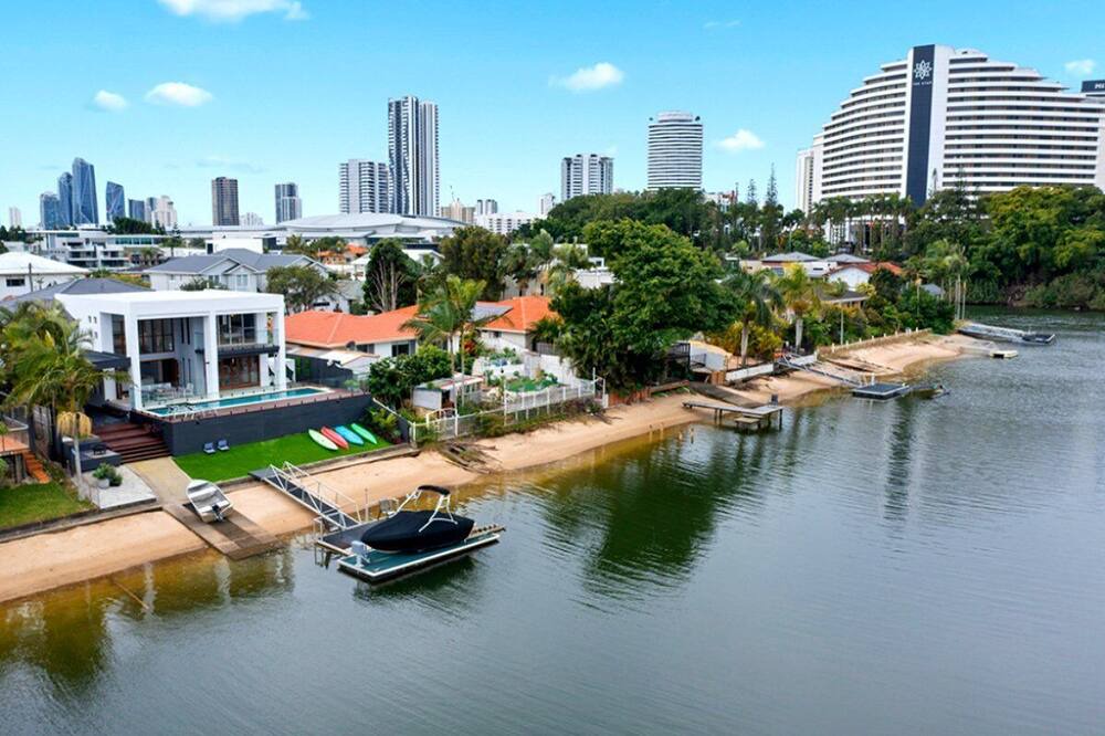 Photo of Others in Broadbeach