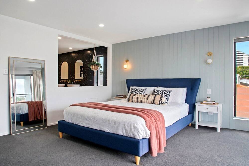 Photo of Bedroom in Broadbeach