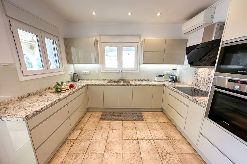 Photo of Kitchen in Arnella