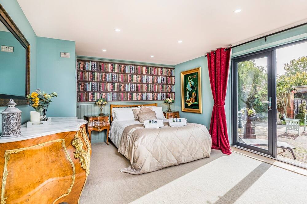 Photo of Bedroom in Fishbourne