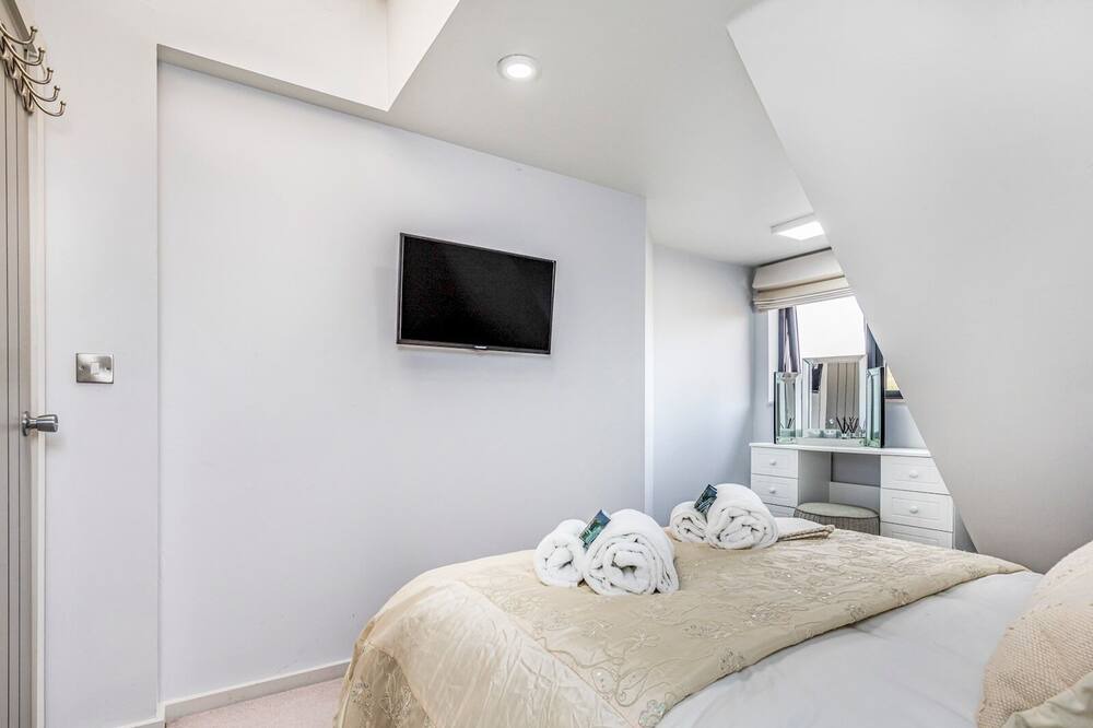 Photo of Bedroom in Fishbourne