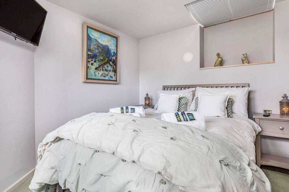 Photo of Bedroom in Fishbourne