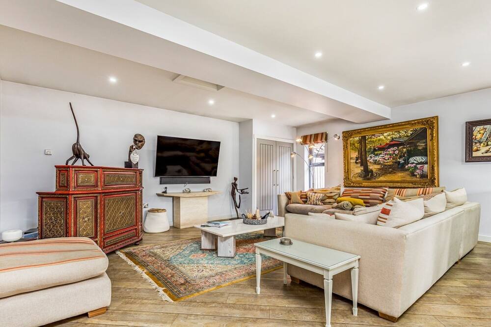 Photo of Others in Fishbourne