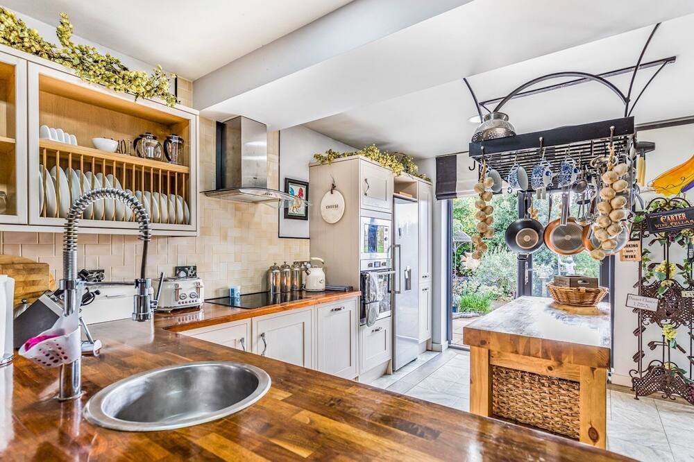 Photo of Kitchen in Fishbourne