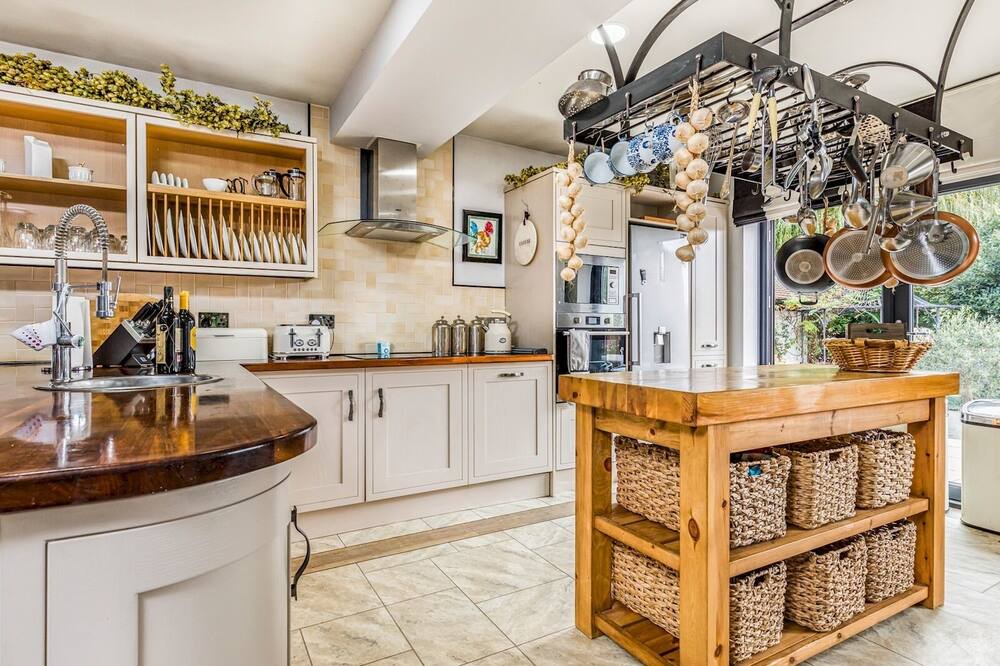 Photo of Kitchen in Fishbourne