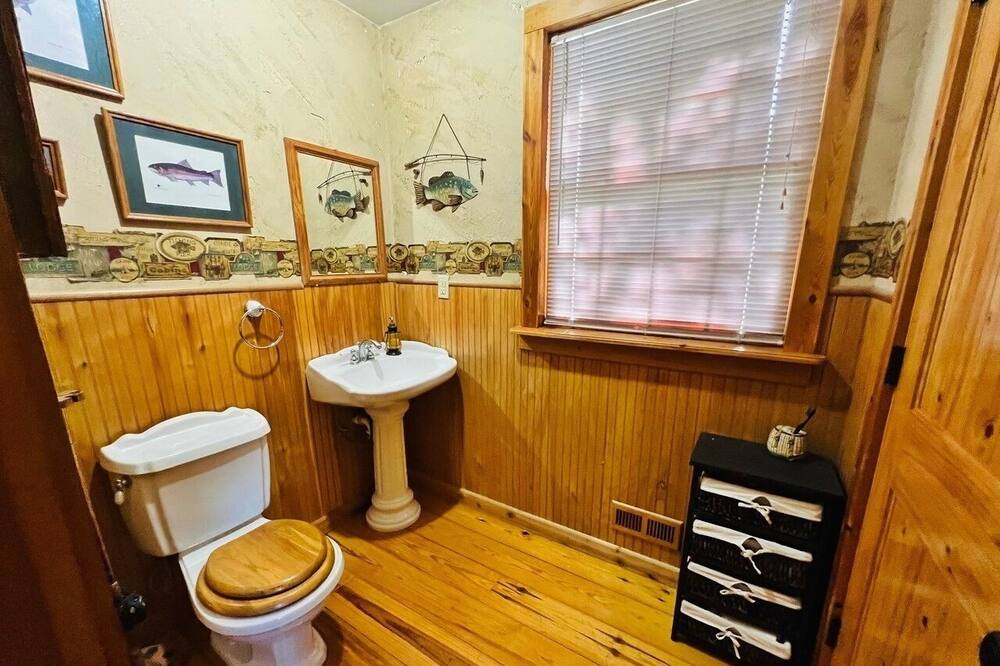 Photo of Bathroom in Cookson