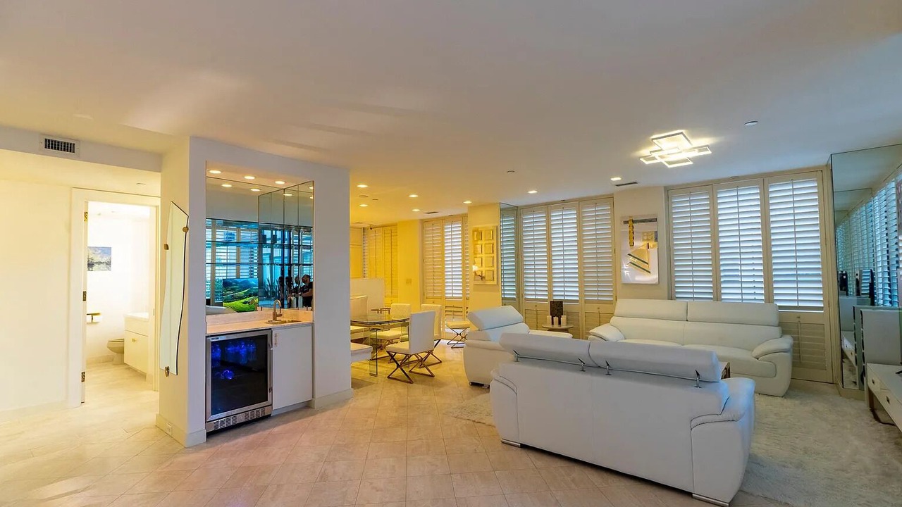 Photo of Livingroom in Financial District