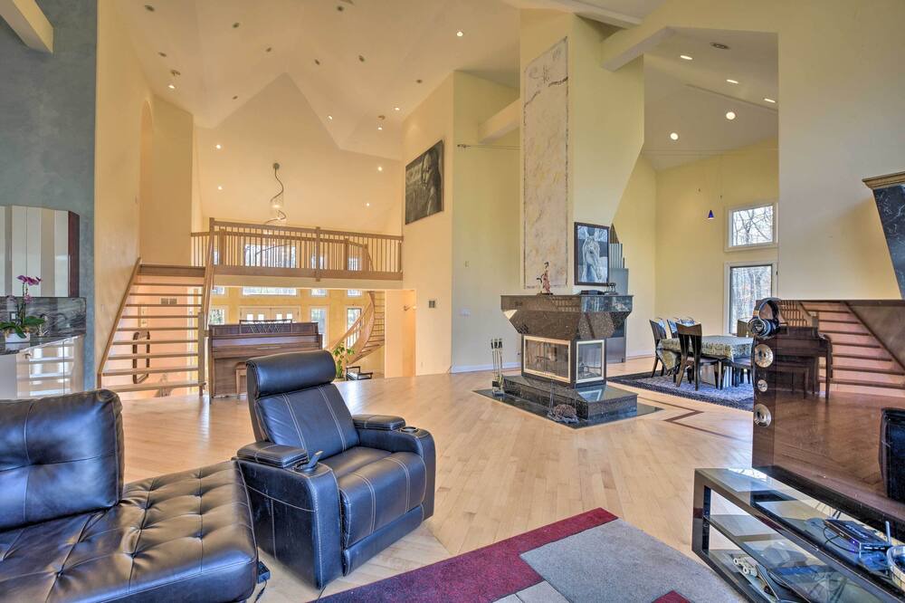 Photo of Bedroom in Riverwoods