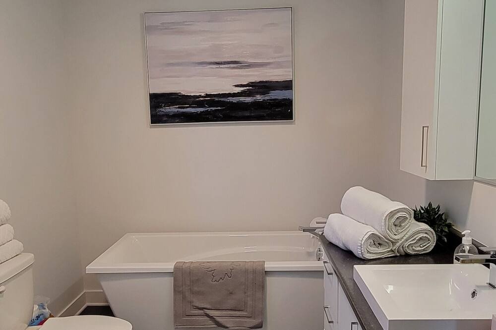 Photo of Bathroom in Saint-Eustache