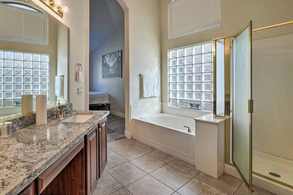 Photo of Bathroom in Entrada