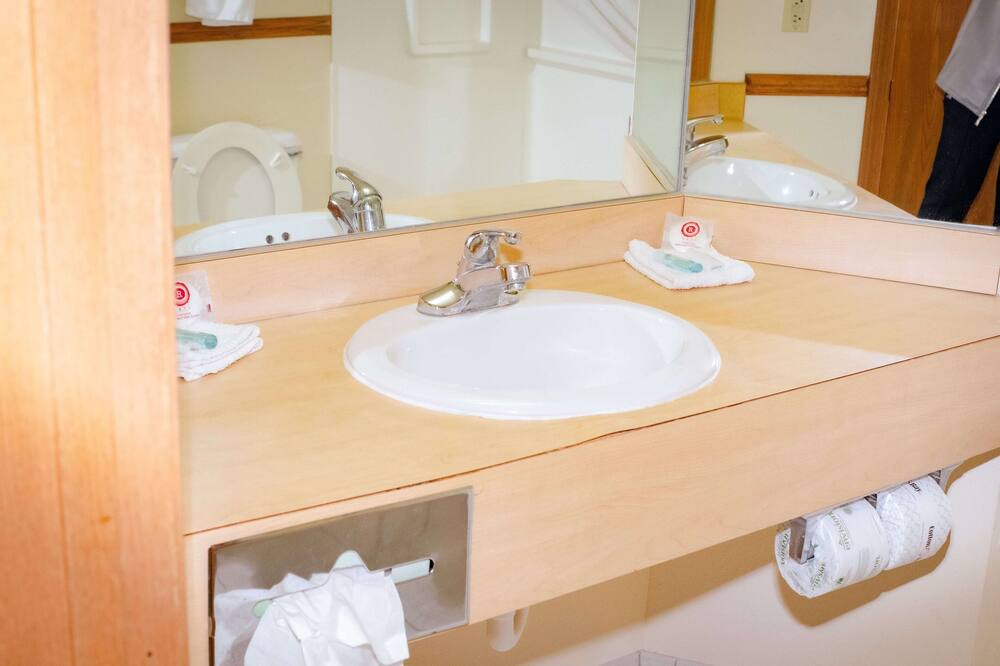 Photo of Bathroom in Williamsburg