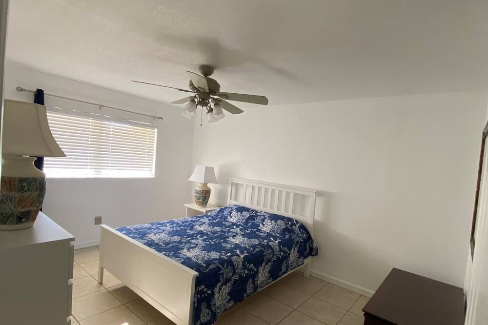 Photo of Bedroom in Tierra Verde