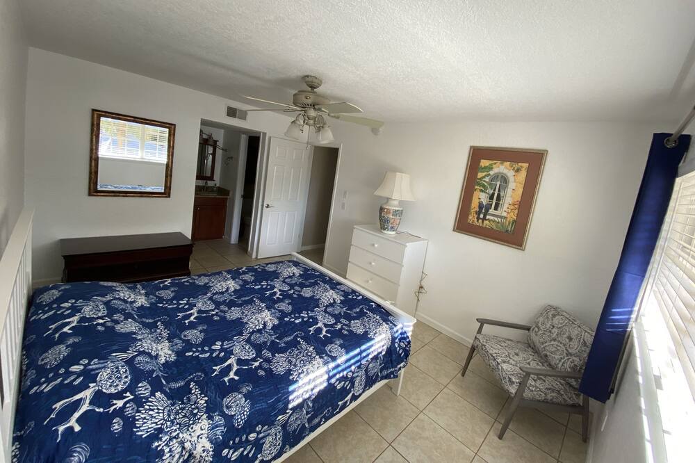 Photo of Bedroom in Tierra Verde