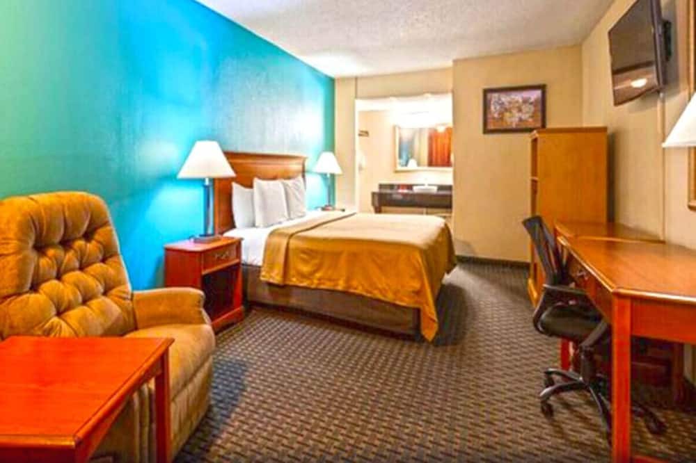 Photo of Bedroom in Salina
