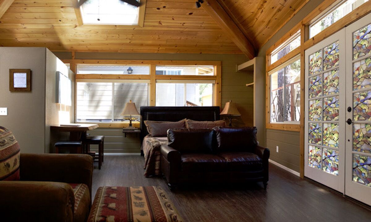Photo of Bedroom in Idyllwild