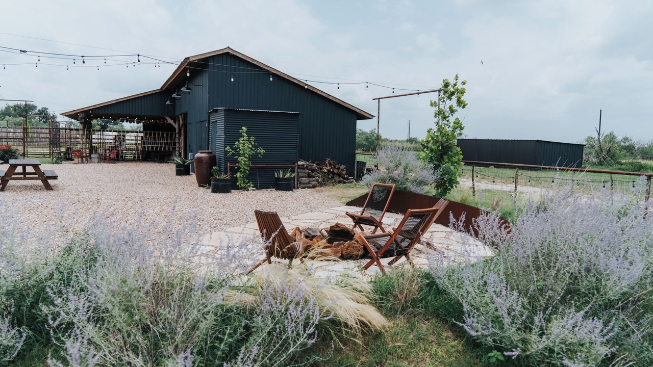 Photo of Outdoor in Manor