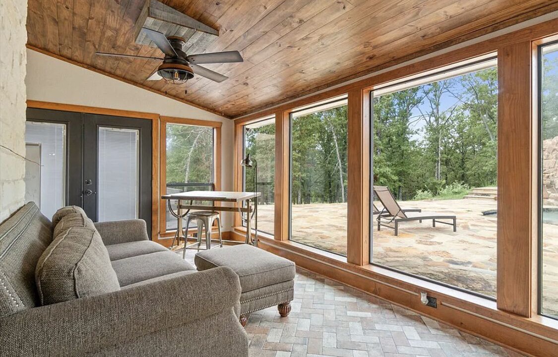 Photo of Livingroom in Van Zandt County