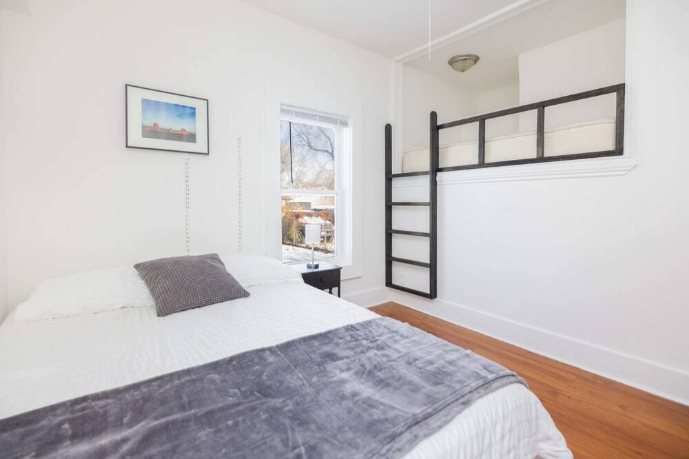 Photo of Others in Des Moines