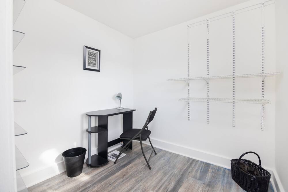 Photo of Others in Des Moines