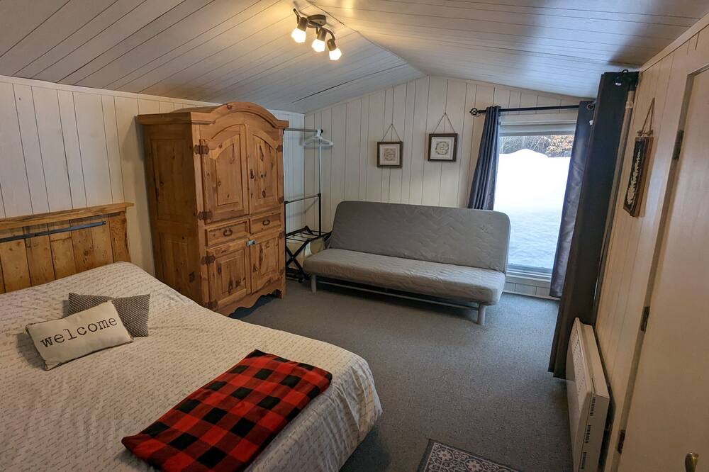 Photo of Bedroom in Saint-Mathieu-du-Parc