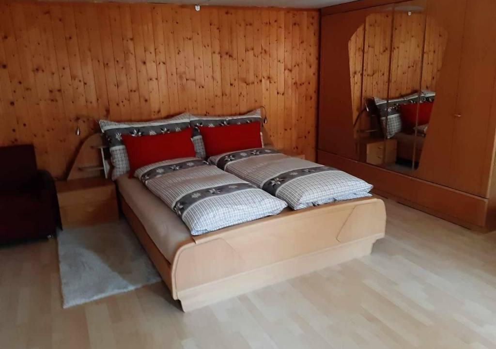 Photo of Others in Zweisimmen