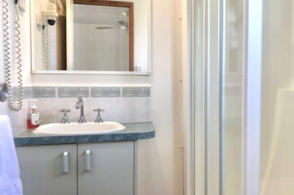 Photo of Bathroom in Alexandra