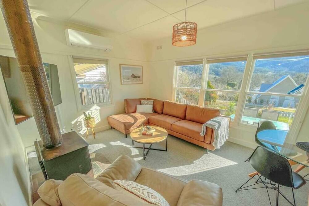 Photo of Livingroom in Mount Beauty