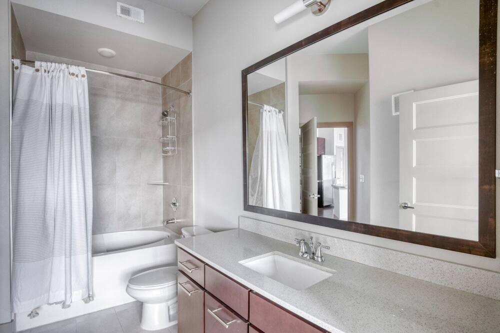 Photo of Bathroom in Chestnut