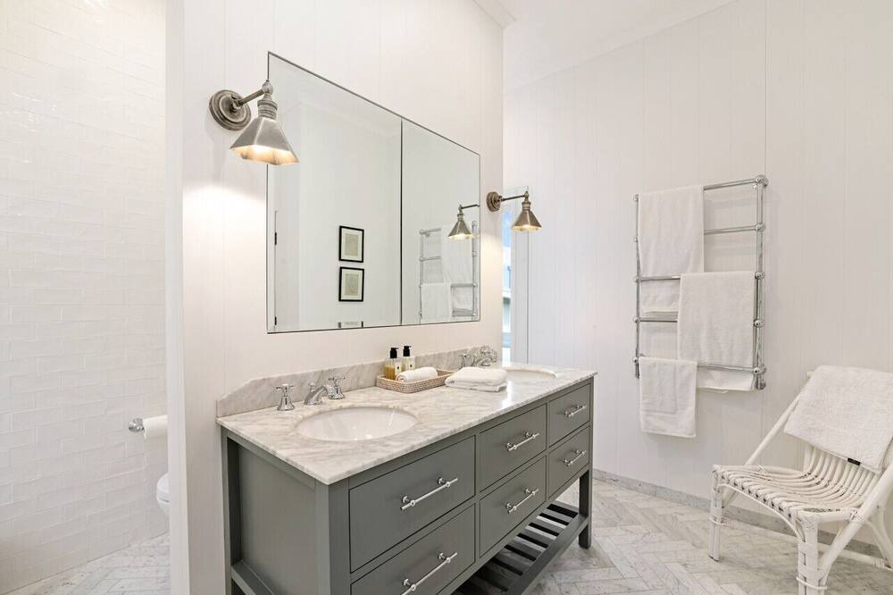 Photo of Others in Whale Beach