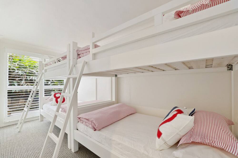 Photo of Others in Whale Beach