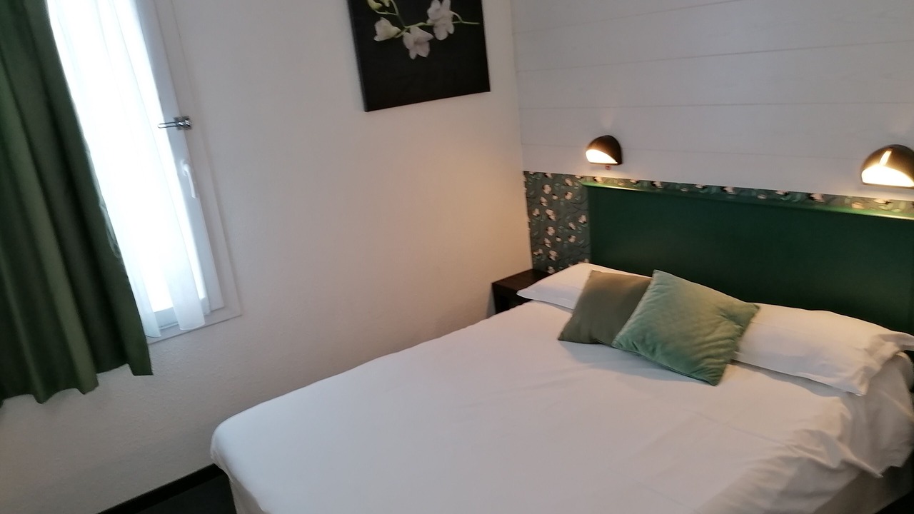 Photo of Bedroom in Le Sequestre
