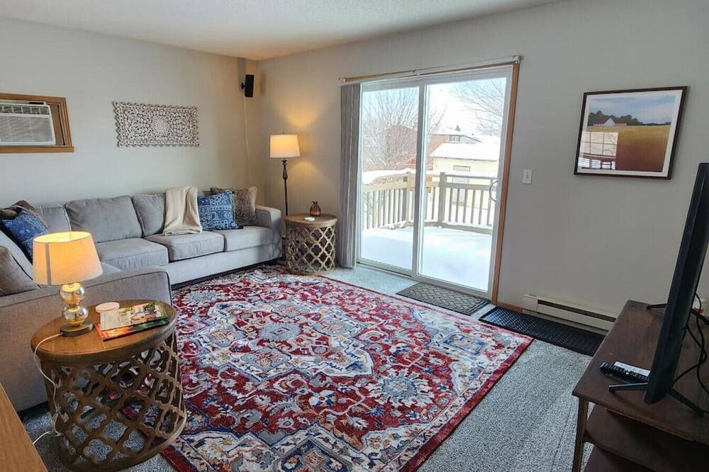 Photo of Livingroom in Moorhead