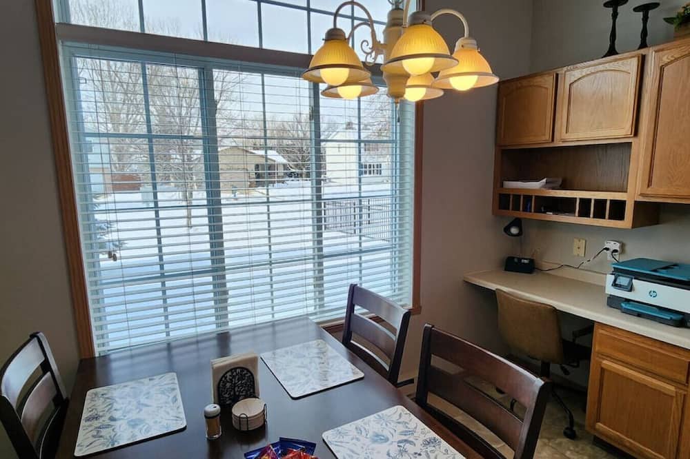 Photo of Livingroom in Moorhead