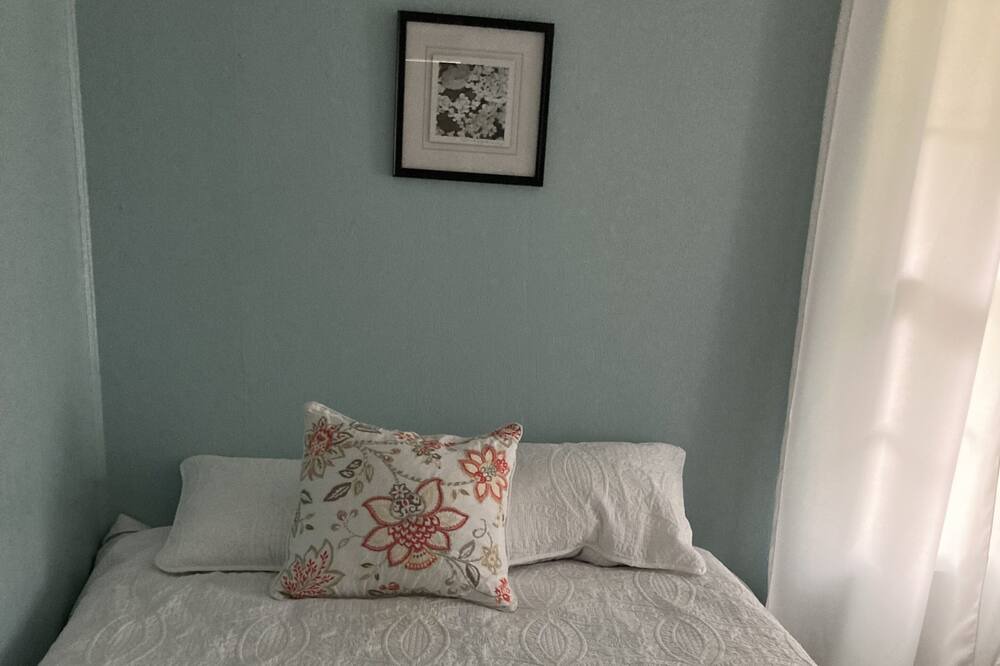 Photo of Bedroom in Votaw